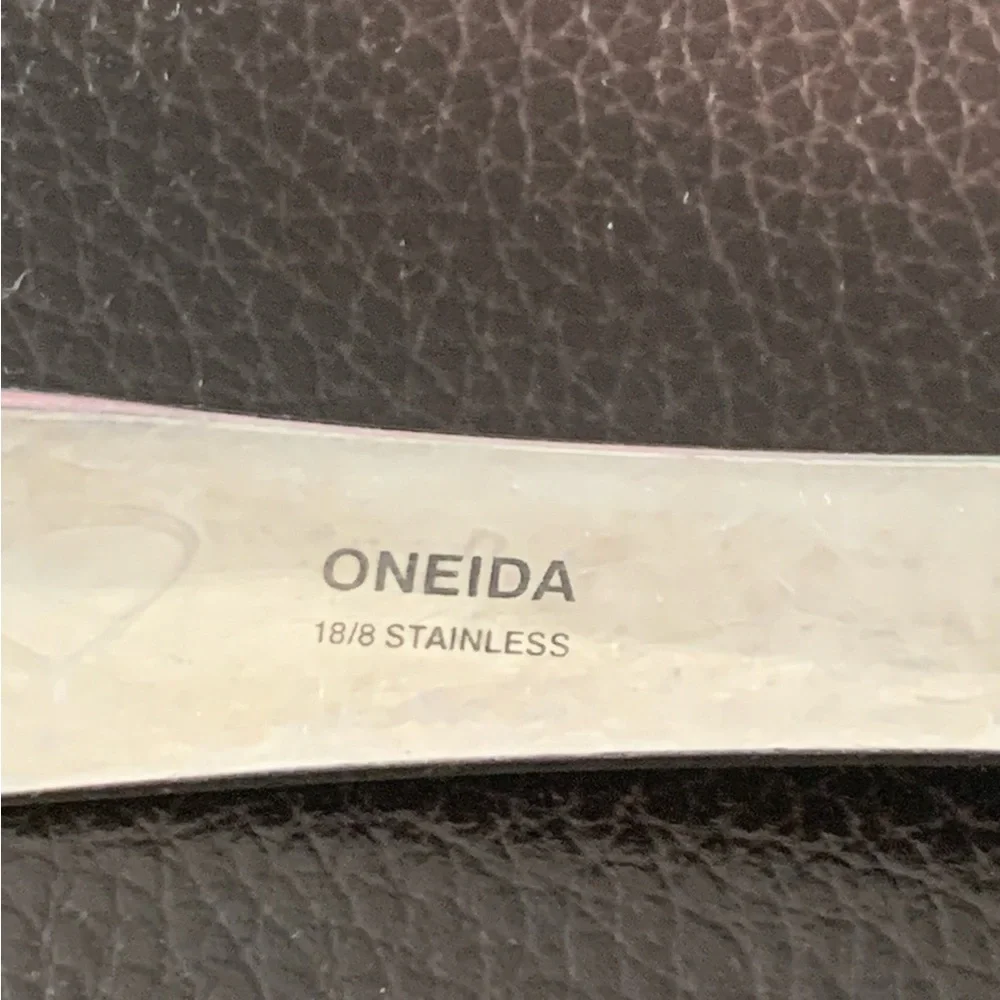 Oneida 18/8 Stainless Steel Slotted Salad Serving Spoon 9.5 Inch Flatware Heavy